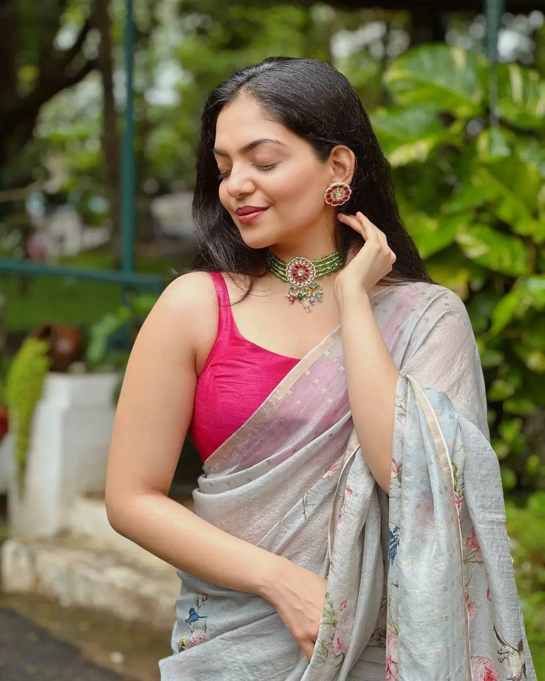 AHAANA KRISHNA IN GREEN SAREE SLEEVELESS RED BLOUSE